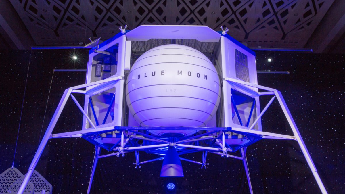Jeff Bezos dévoile Blue Moon son alunisseur pour conquérir la Lune